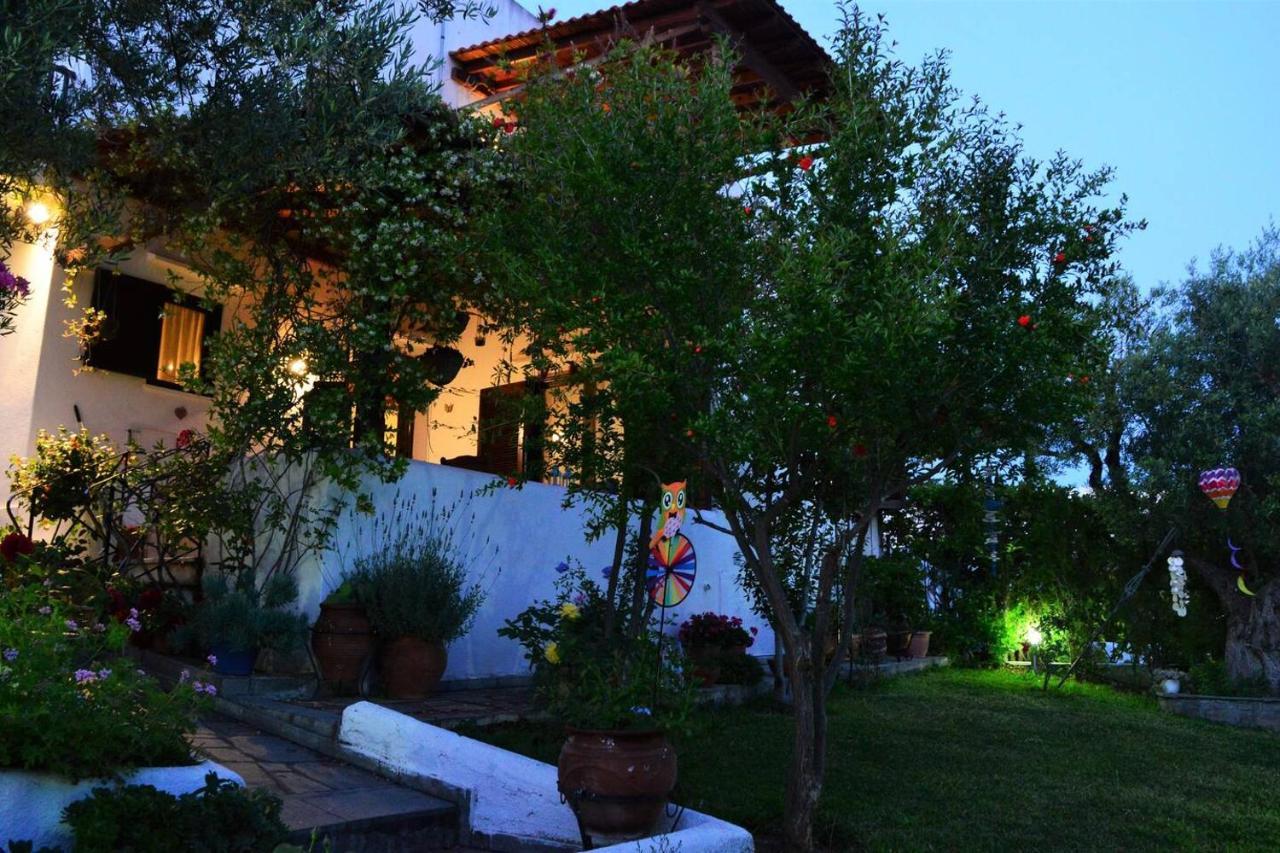 Sonia'S House With Garden Villa Jerakiní Kültér fotó